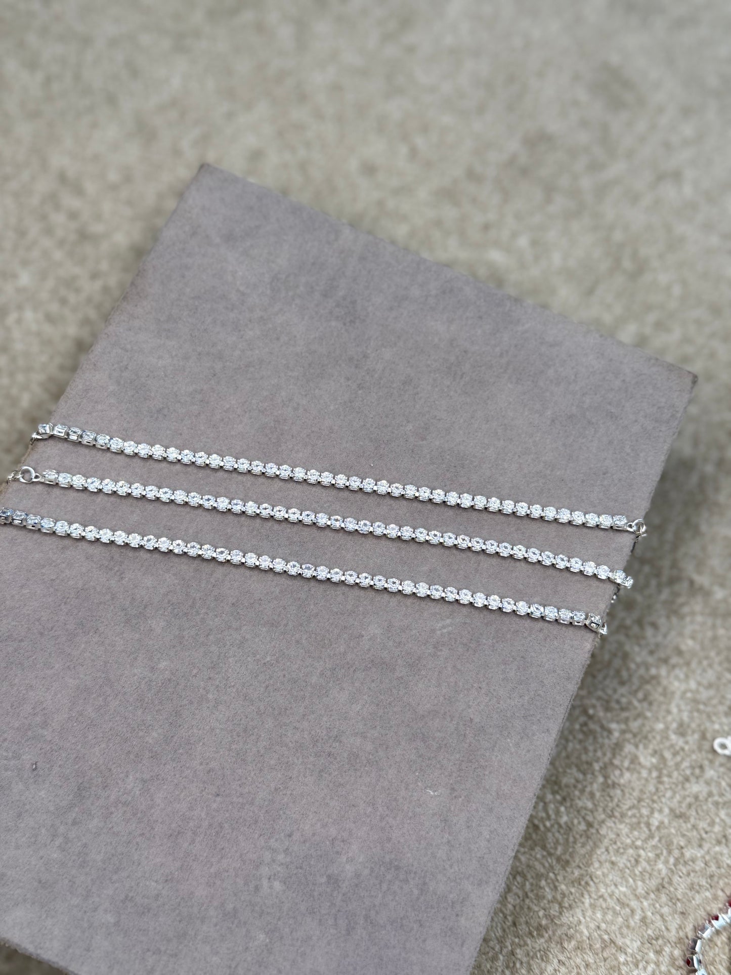 Pulseira Riviera Prata com Zircônias – Elegância Clássica e Brilho Intenso