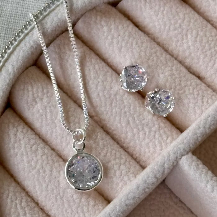 Conjunto Ponto de Luz – Colar e Brinco Banhados em Prata 925