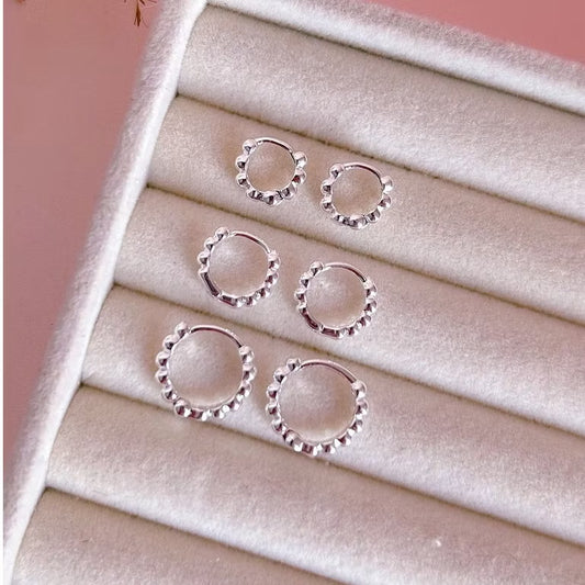 Argolas com Esferas Banho Ouro 18K – Kit com 3 Tamanhos