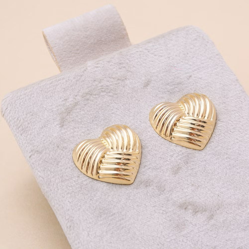 Conjunto Coração Folheado a Ouro e prata  – Colar e Brinco Delicados e Elegantes